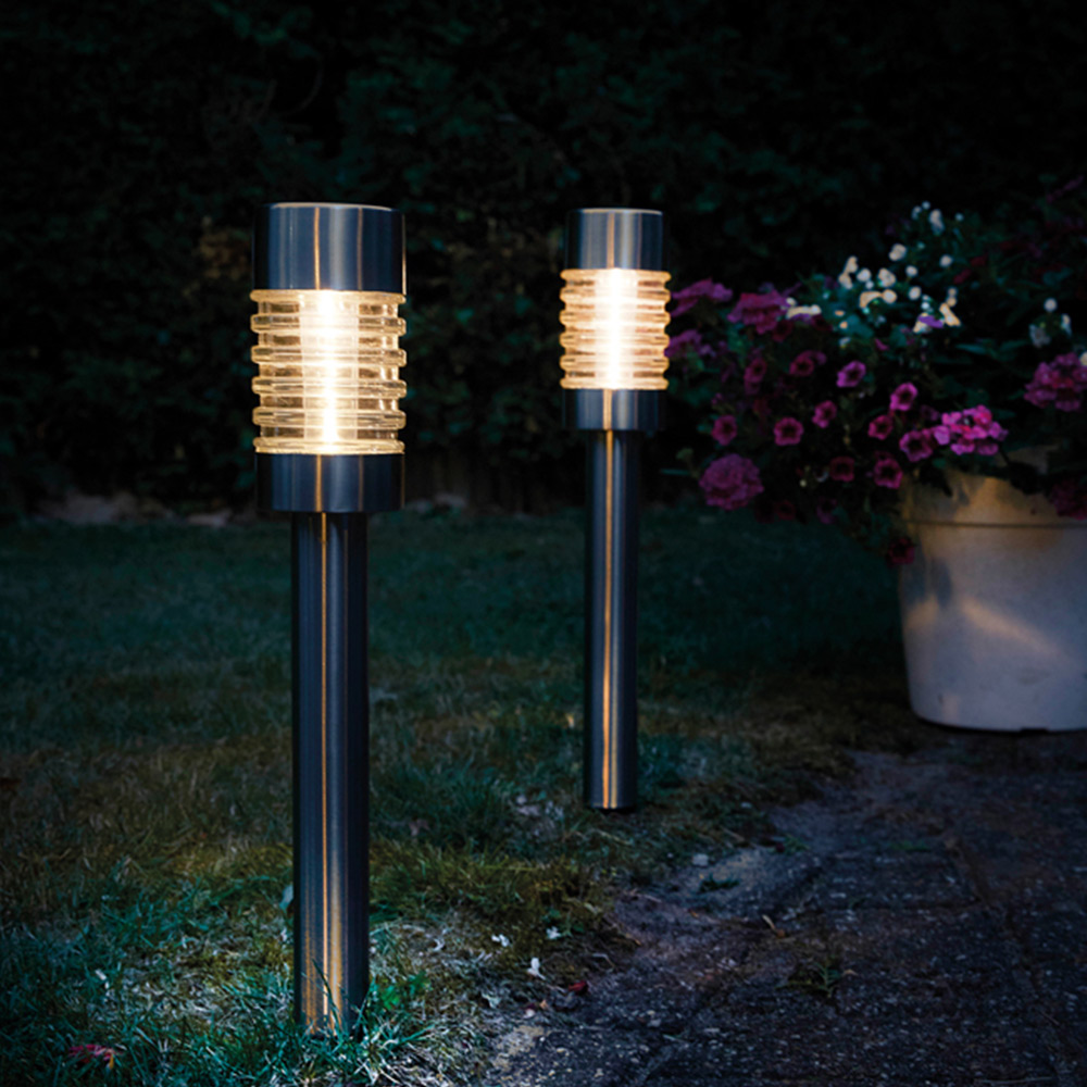 Luxform Global 2 Pack LED Solar Torino Post Light Image 3