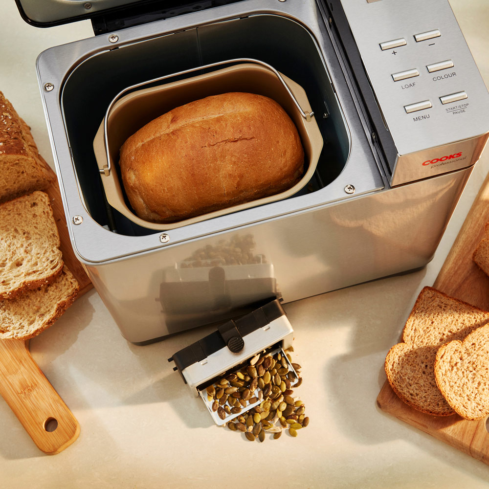 Cooks Professional G3271 Silver Bread Maker with Fruit and Seed Dispenser Image 8