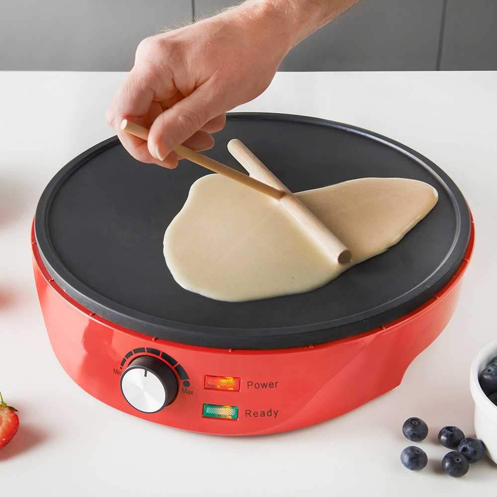 Global Gizmos Red Pancake and Crepe Maker 1000W Wilko