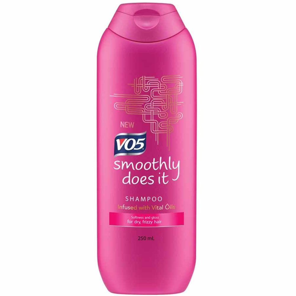 VO5 Smoothly Does It Shampoo 250ml Image 1