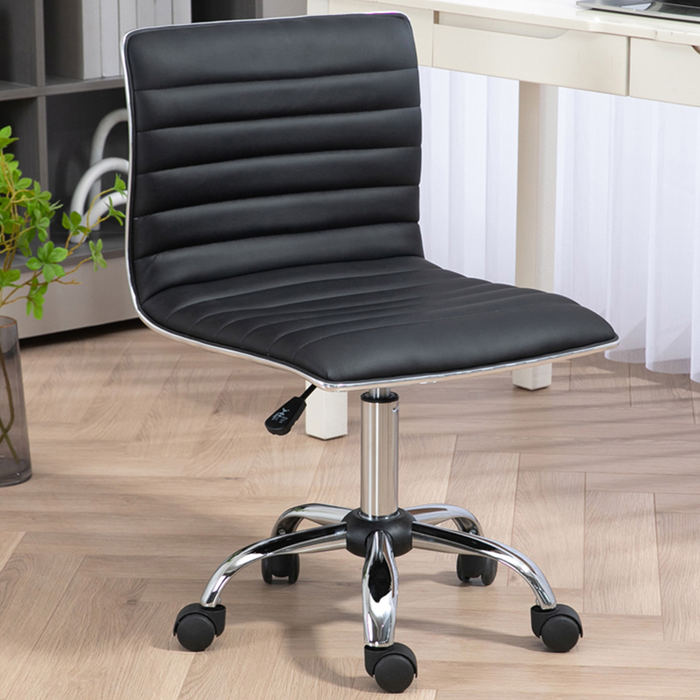 Portland Black PU Leather Swivel Office Chair Image 1