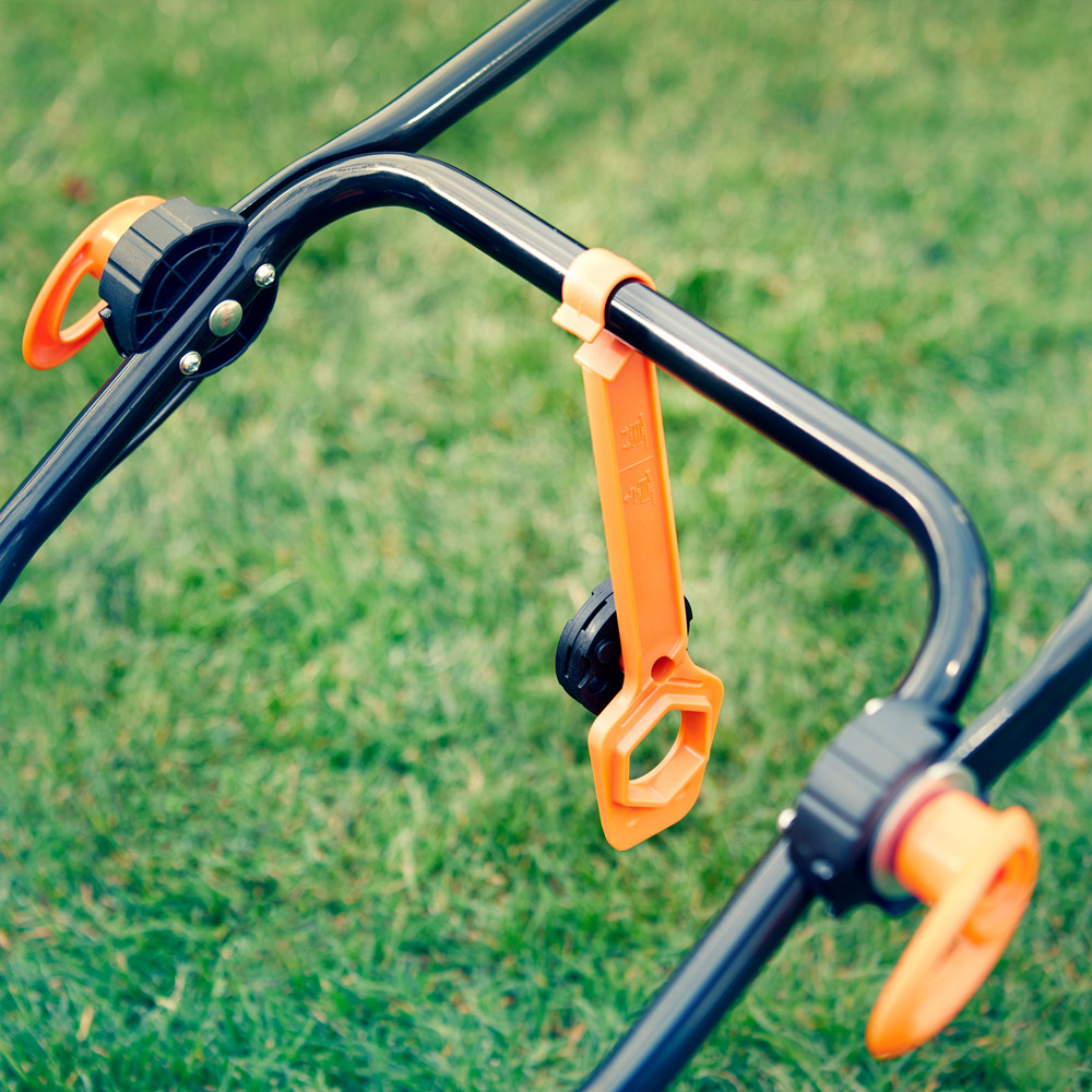 Tondeuse à Gazon Hover électrique LawnMaster 1500W - Largeur 33 Cm - Bac Collecteur 20L - 4 Hauteurs De Coupe