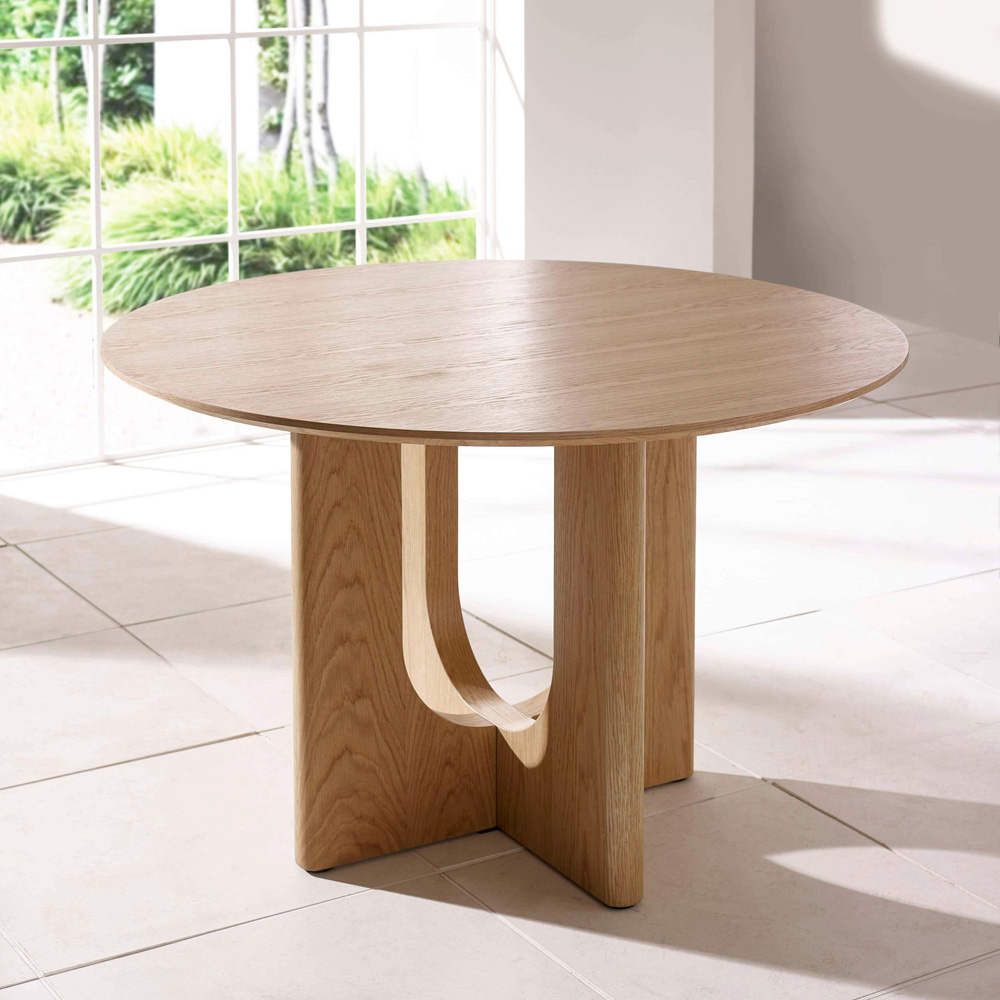 Julian Bowen Cellini 4 Seater Natural Oak Effect Round Dining Table Image 7