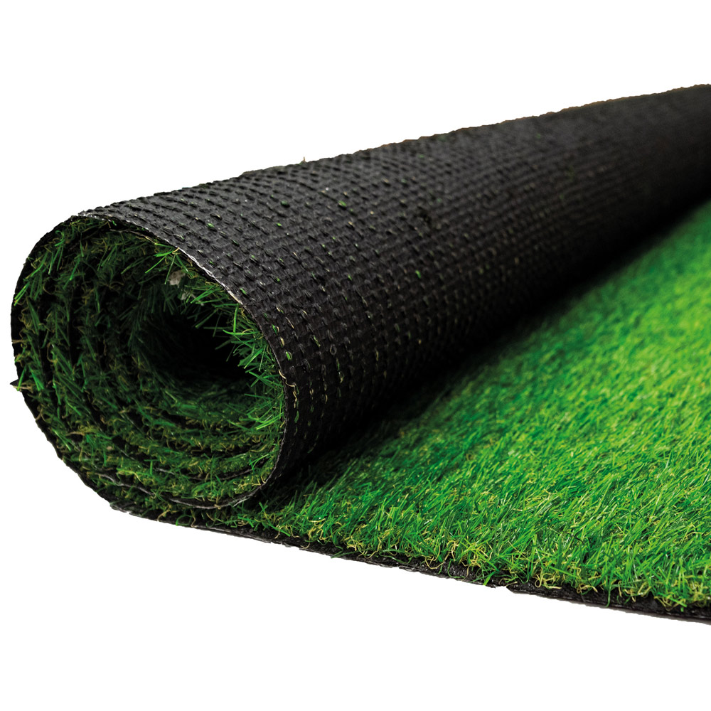 St Helens Home and Garden Realistic Artificial Grass 7mm Pile 1 x 4m Image 1