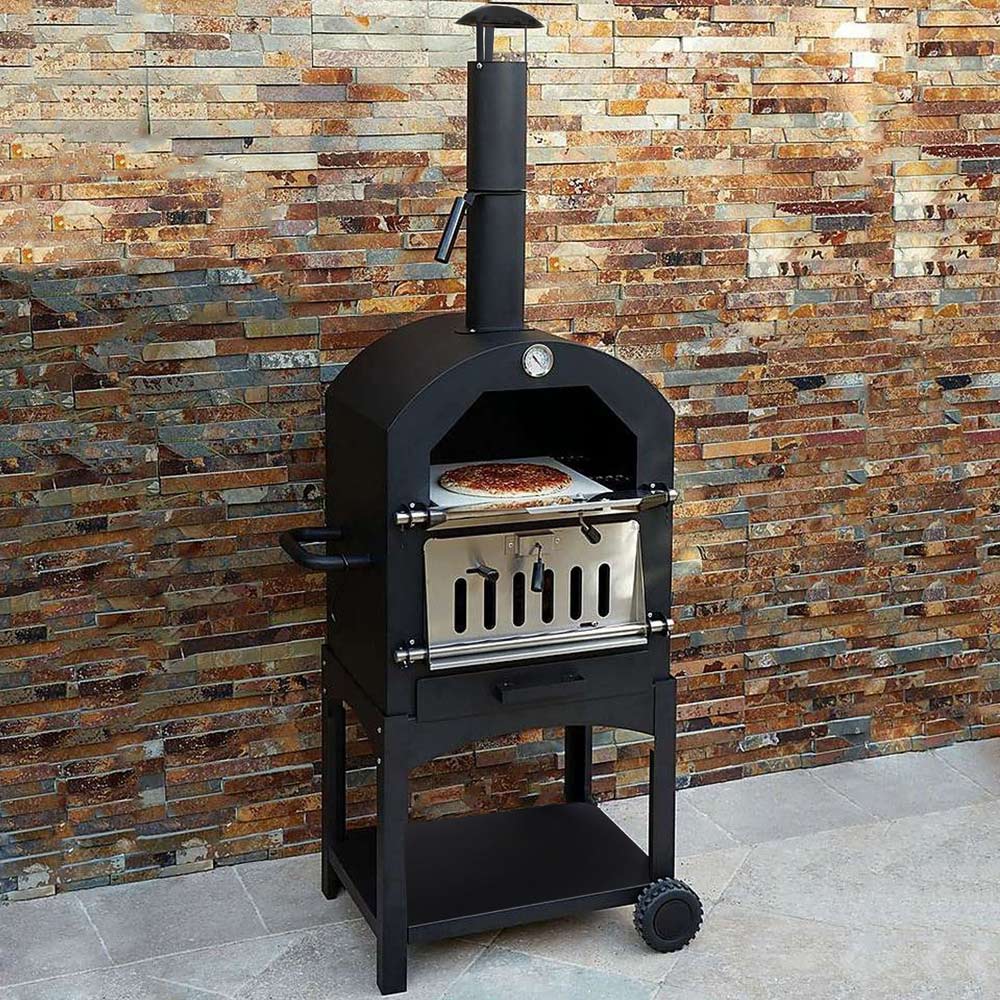 Outdoor pizza oven and peel Image 2