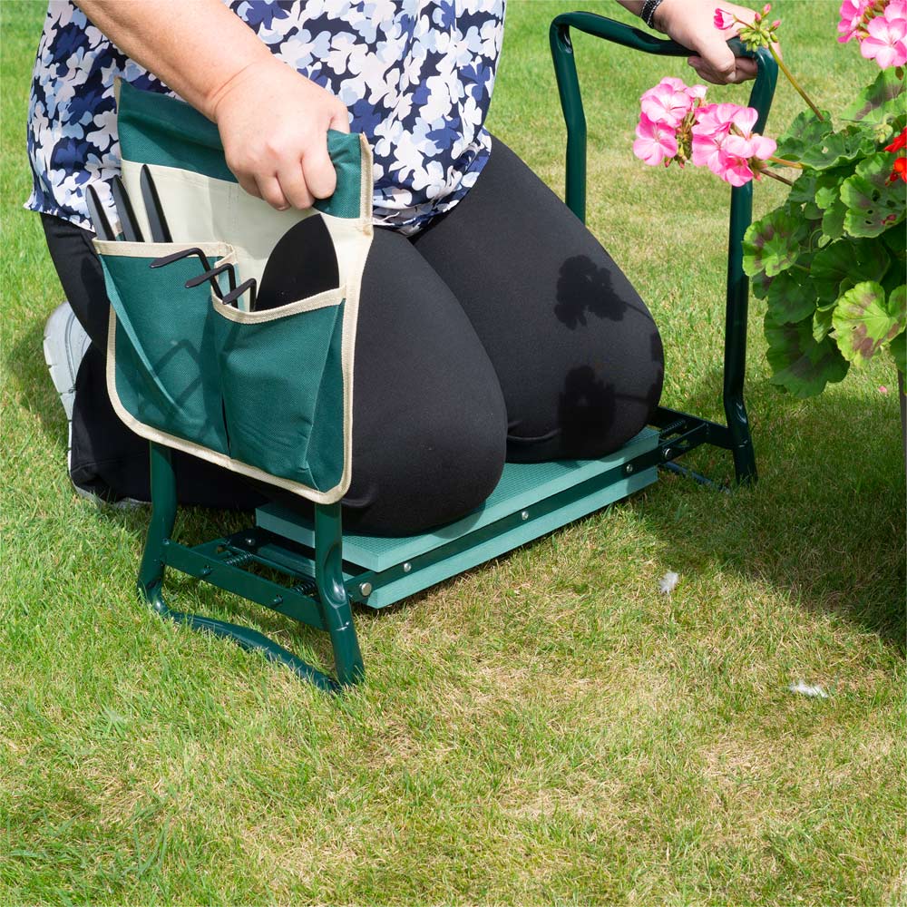 St Helens Folding Garden Kneeler and Bench Image 6