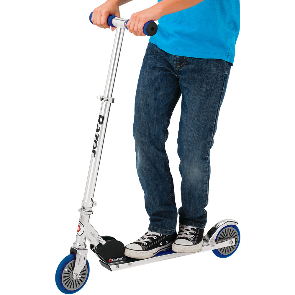 Razor A125 Foldable Kick Scooter Blue Image 2