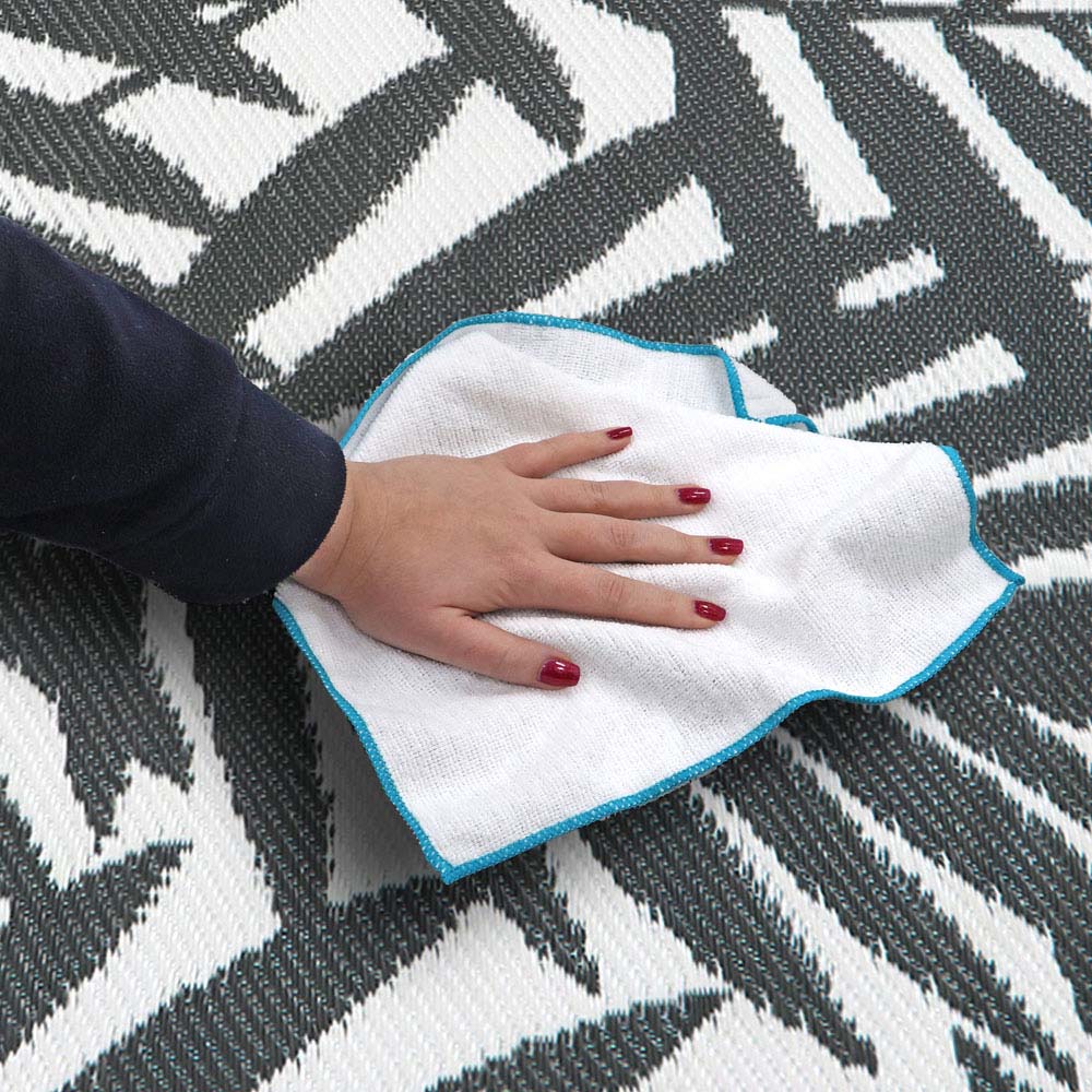 JVL Leaves Outdoor Rug 120 x 170cm Image 5