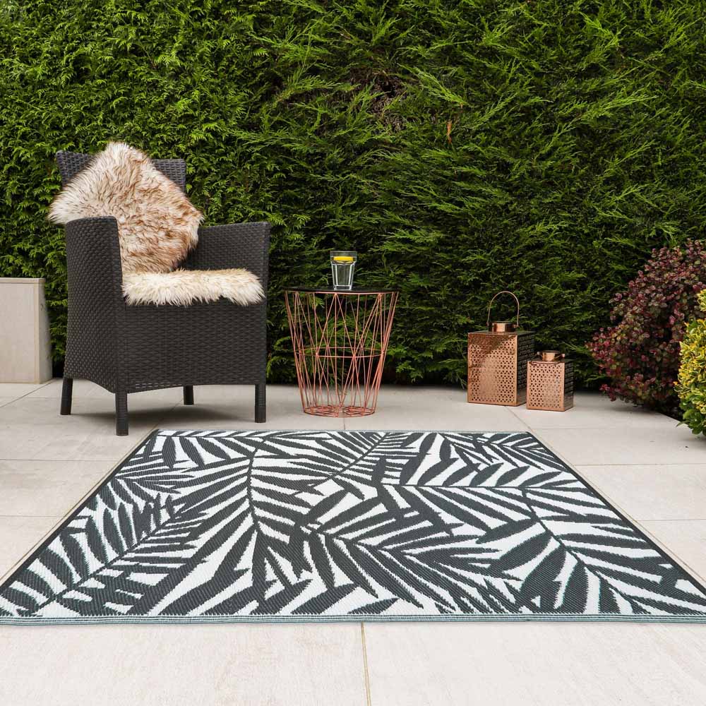 JVL Leaves Outdoor Rug 120 x 170cm Image 2