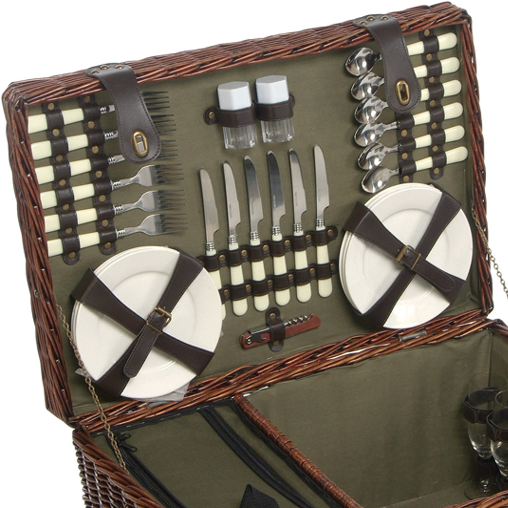 Lifestyle 6 Person Picnic Hamper Image 4