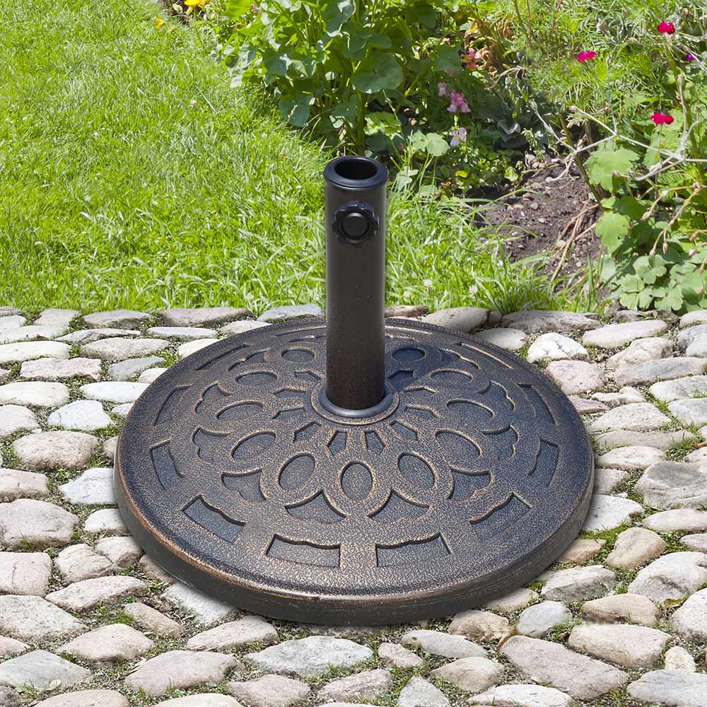 Outsunny 14kg Patio Umbrella Round Base Image 2