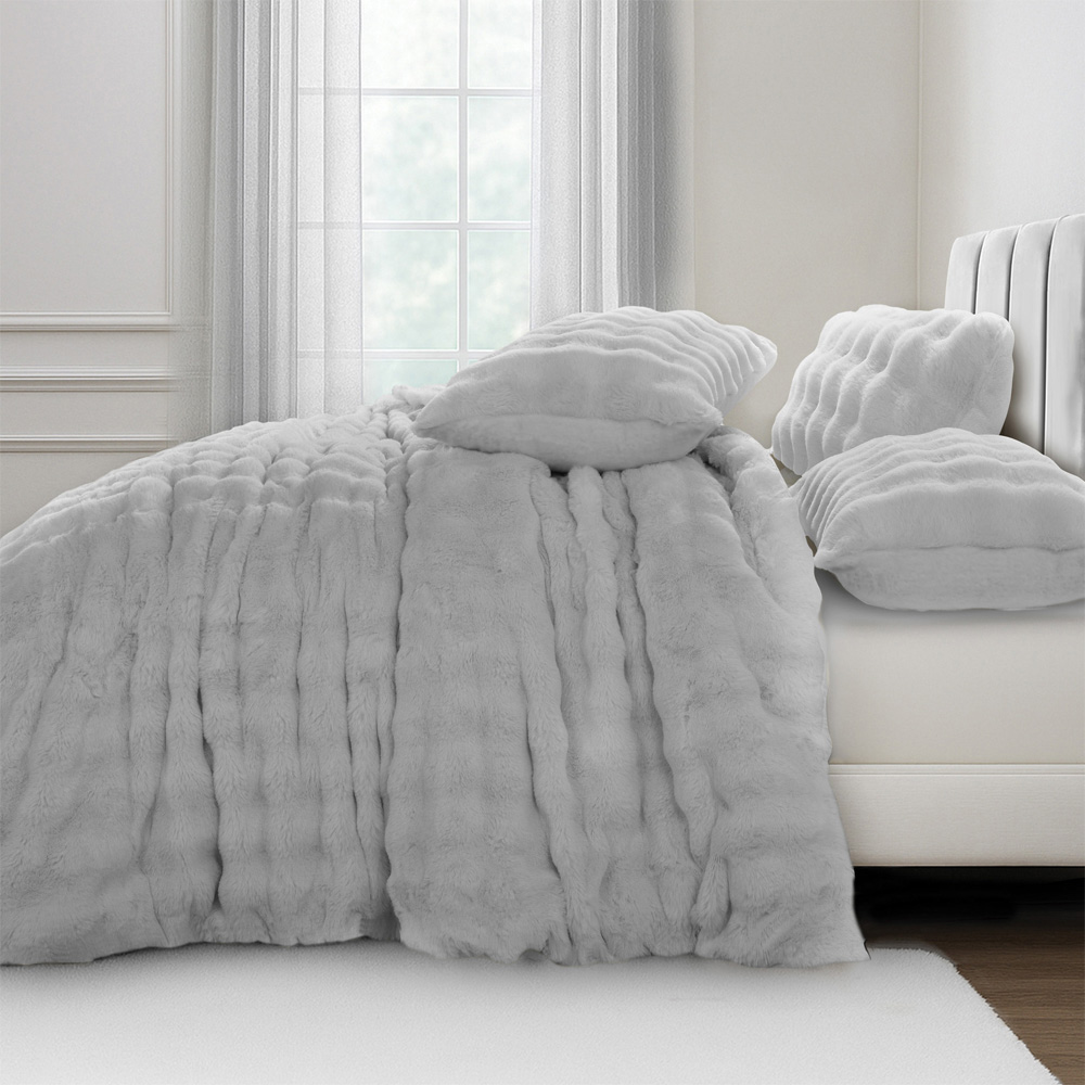 Sweet Dreams King Size Silver Alpine Duvet Set Image