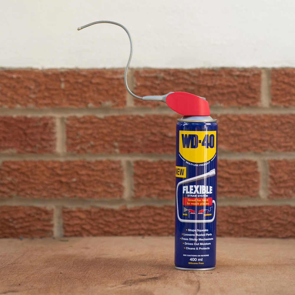 WD-40 Multi-Use Lubricant Aerosol Spray with Flexible Metal Straw 400ml 2 Pack Image 7