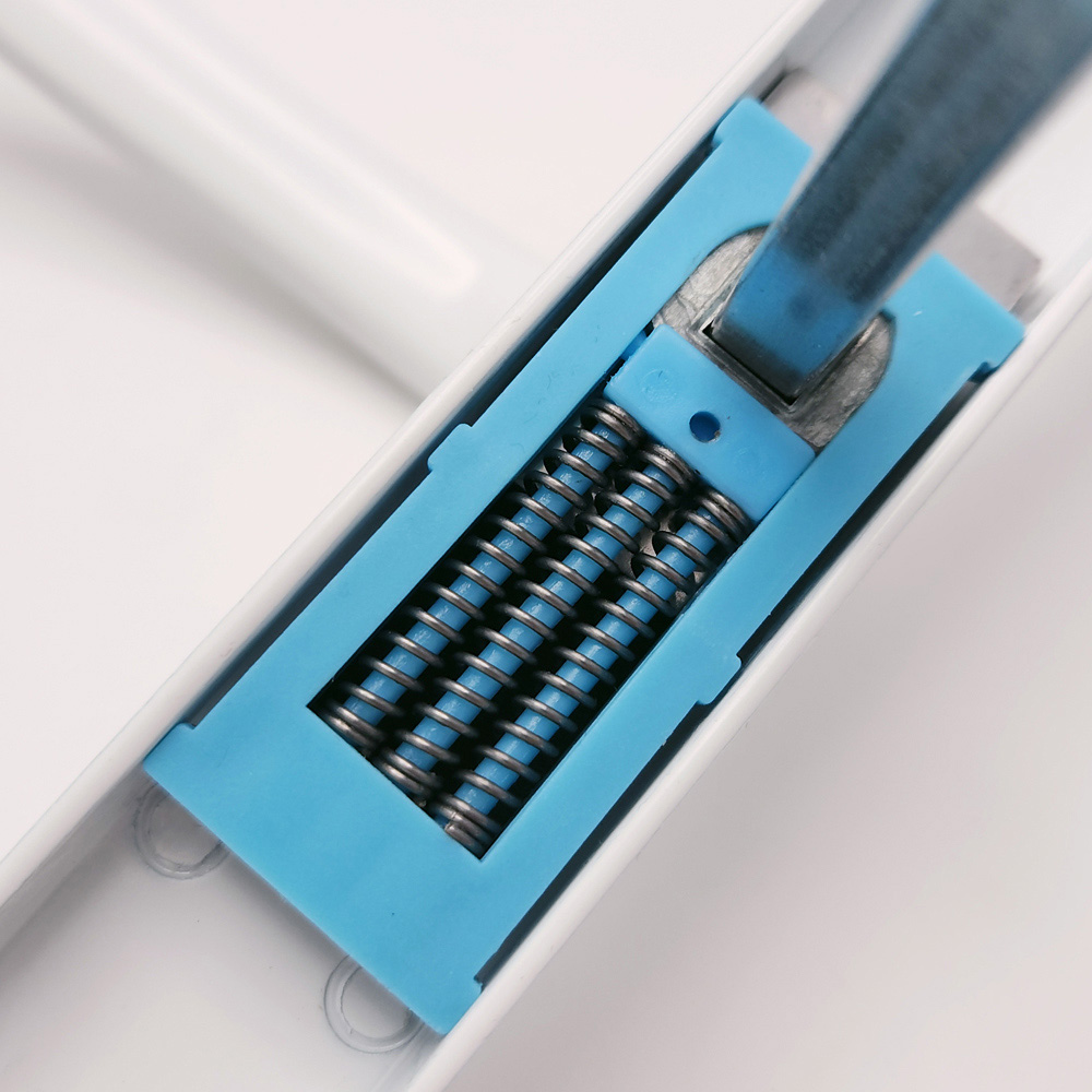 VERSA White UPVC Adjustable Door Handle Wilko