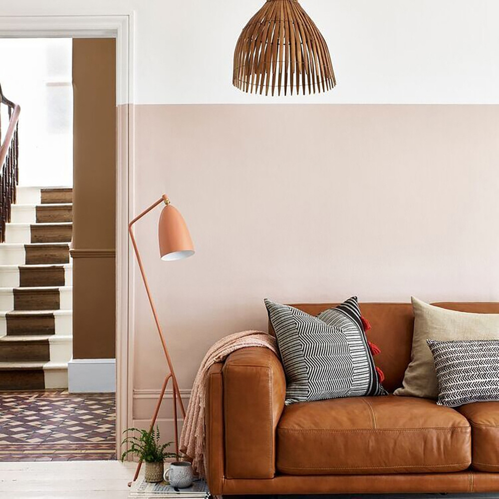 Dulux Trade Soft Stone Walls and Ceilings Vinyl Matt Paint 2.5L Image 4