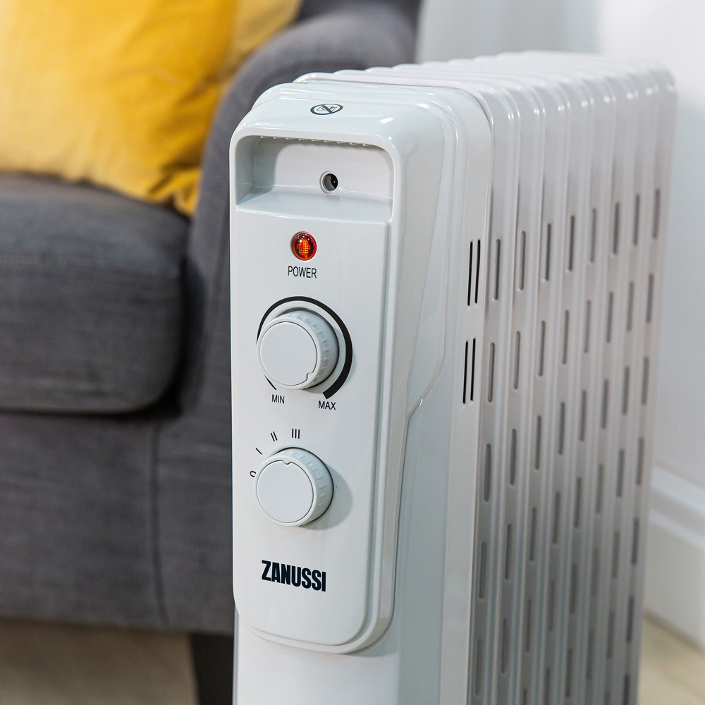 Zanussi Light Grey 9-Fin Oil Filled Radiator 2000W Image 3