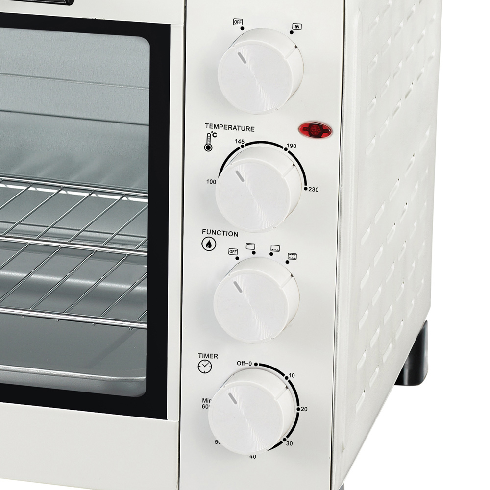 Igenix IG7161 White 60L Electric Mini Oven with Double Hotplates Image 3