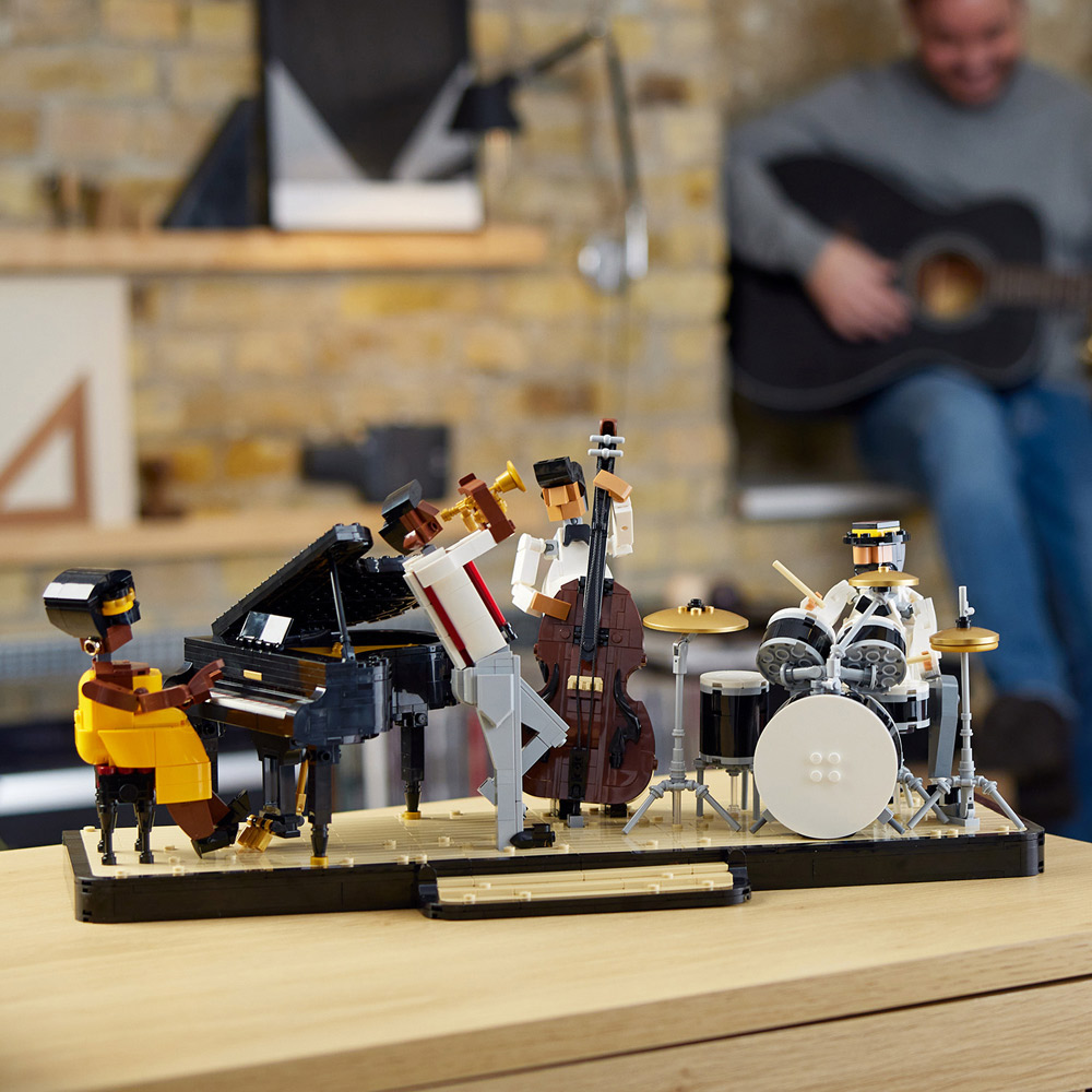 LEGO 21334 Ideas Jazz Quartet Image 7