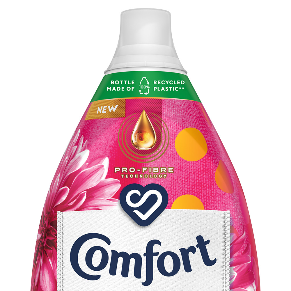 Comfort Ultimate Care Fuchsia Passion Fabric Conditioner 58 Washes 840ml Image 3