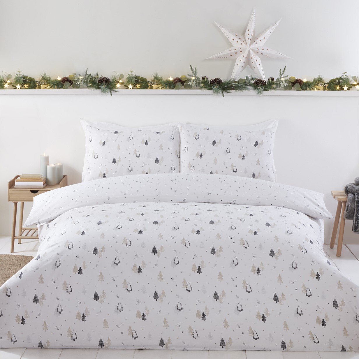 Winter Forest Duvet Set - White / King Image 1