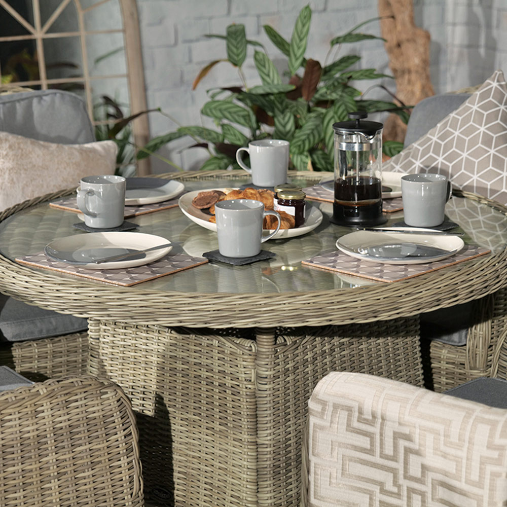 Royalcraft Wentworth Rattan 4 Seater Round Imperial Dining Set Image 9