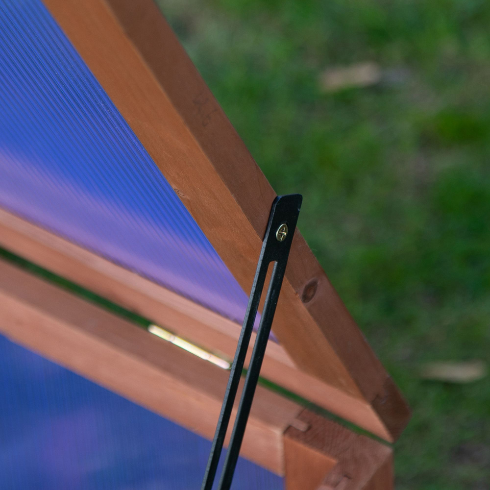 Outsunny Brown Wooden Polycarbonate 3.2 x 2.1ft Cold Frame with Top Cover Image 4