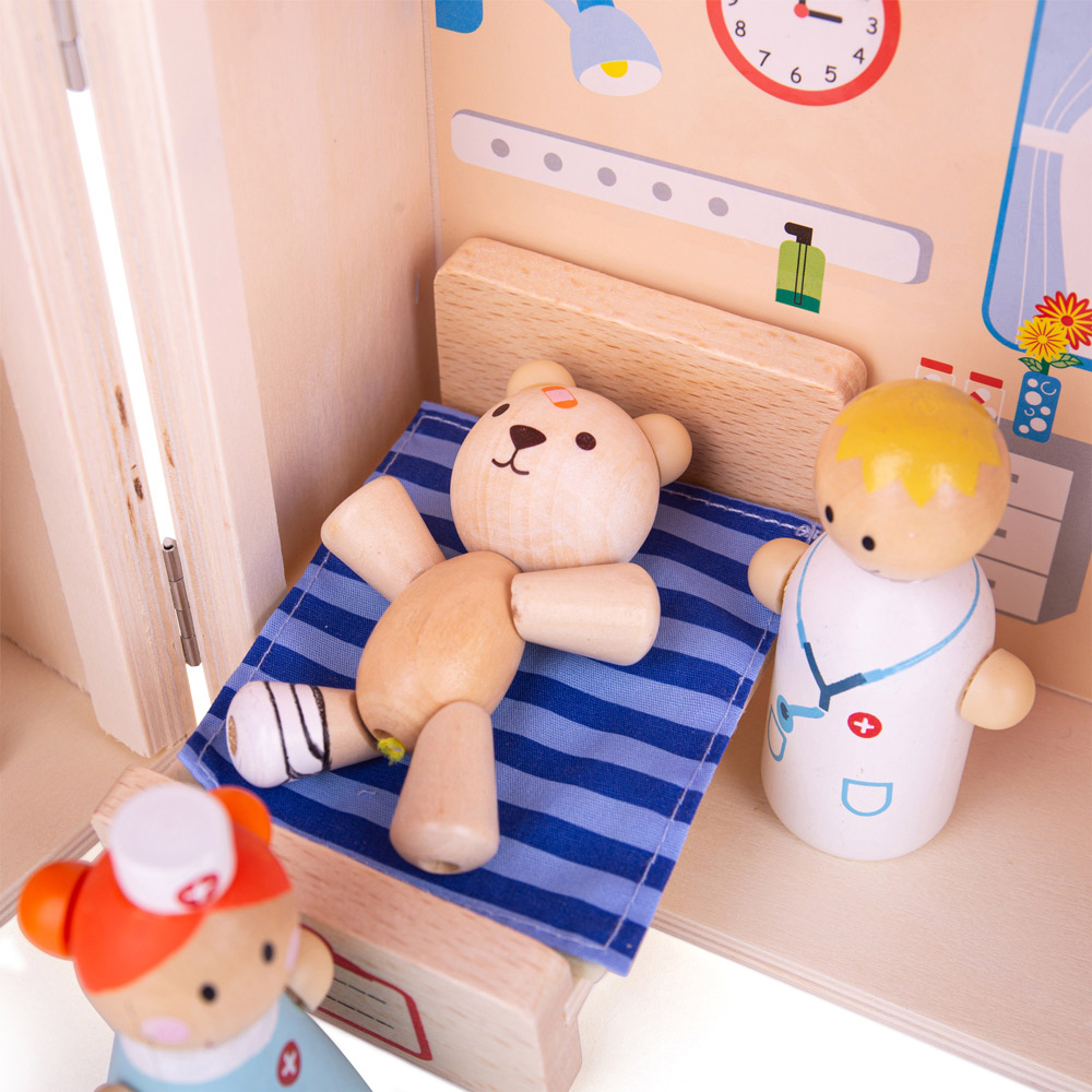 Bigjigs Toys Kids Wooden Hospital Playset Image 6