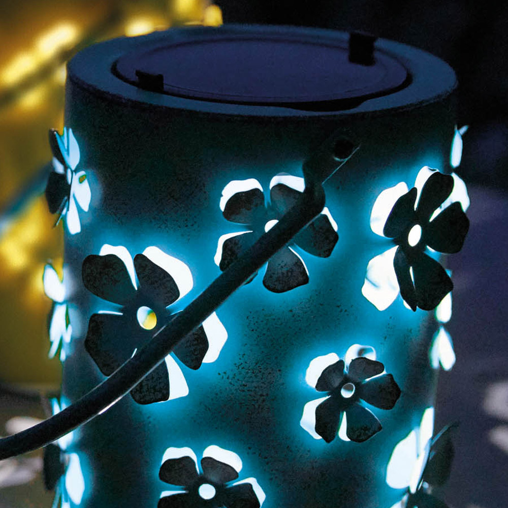 Luxform Global Blue LED Garden Solar Daisy Flower Lantern Image 2