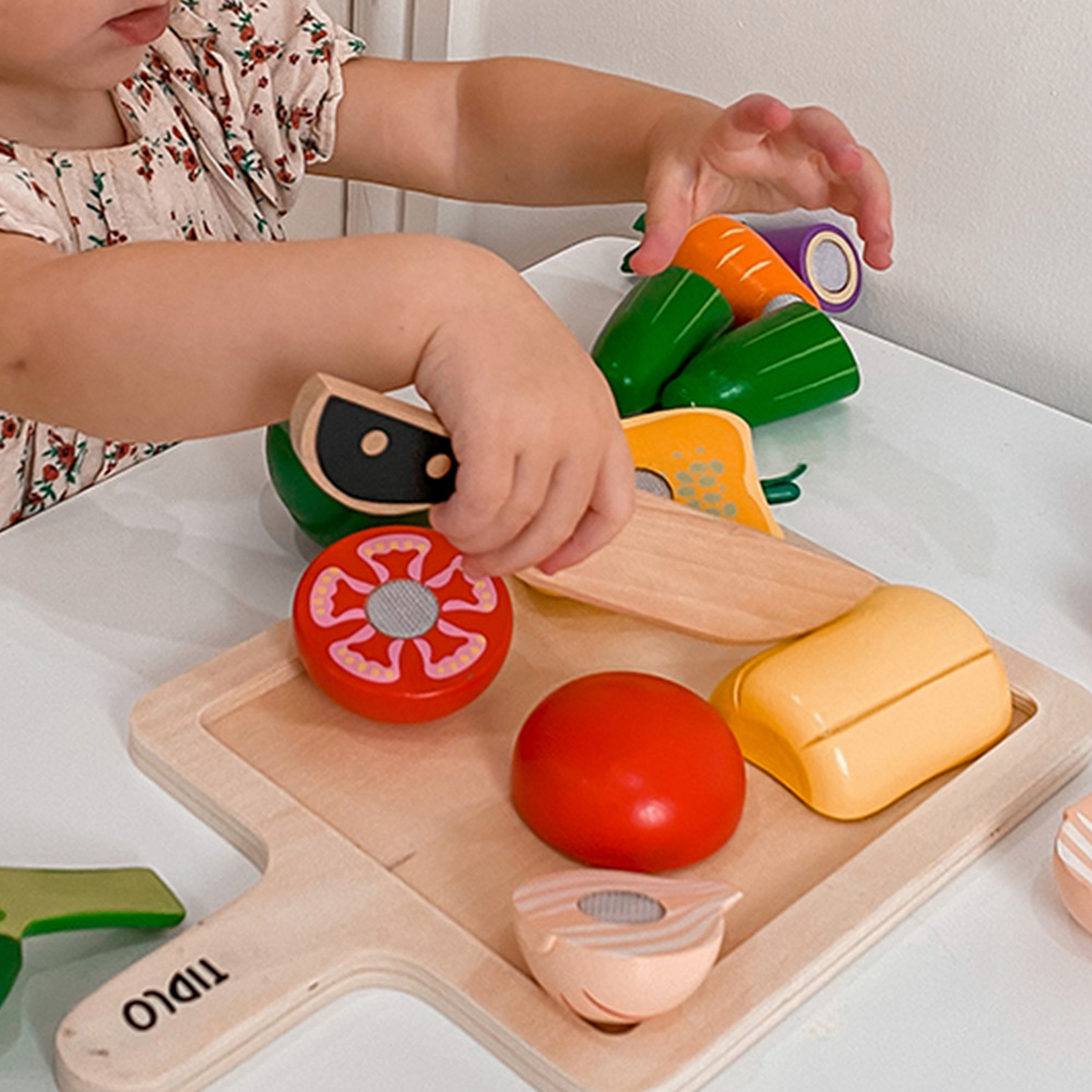 Tidlo Kids Wooden Cutting Vegetables Set Image 4