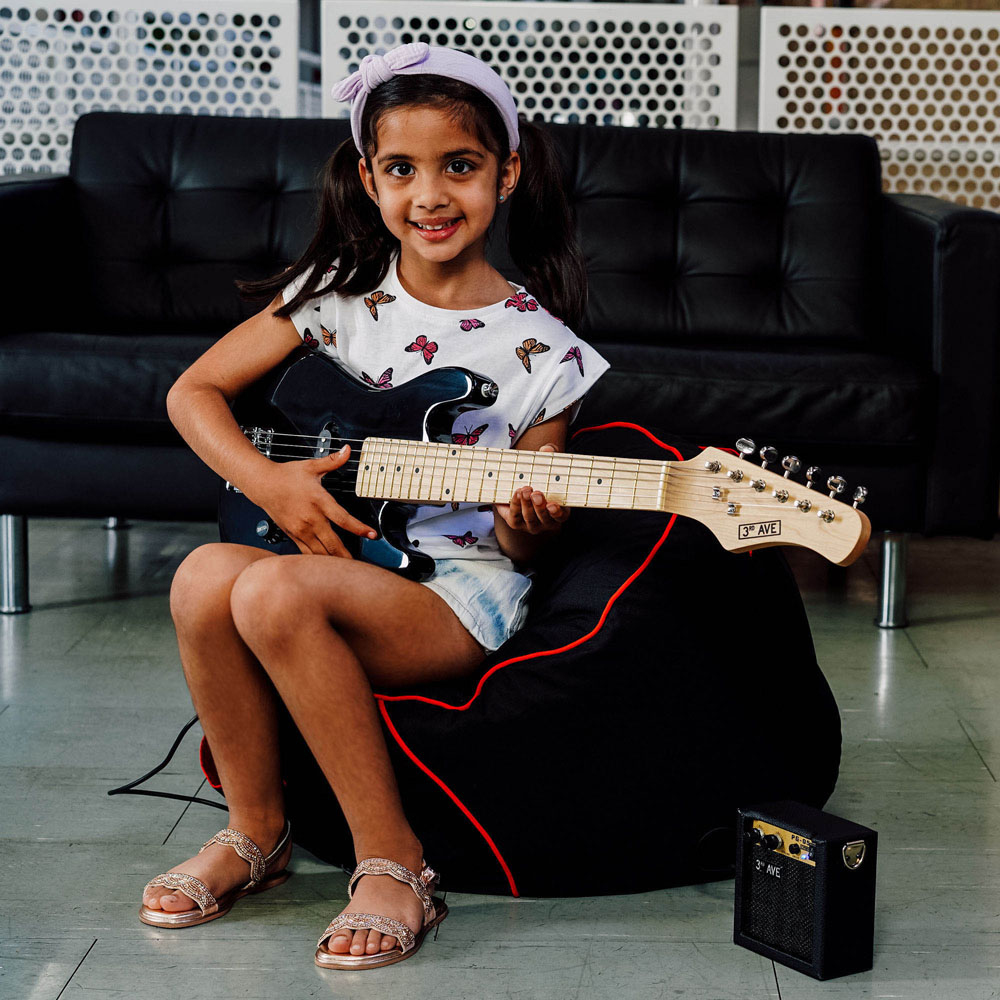 3rd Avenue Black Junior Electric Guitar Set Image 2