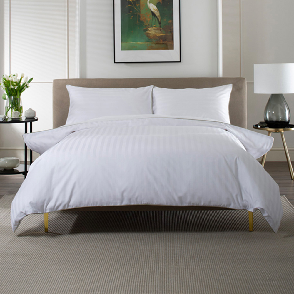 The Lyndon Company Loxley King White Duvet Set Image 1