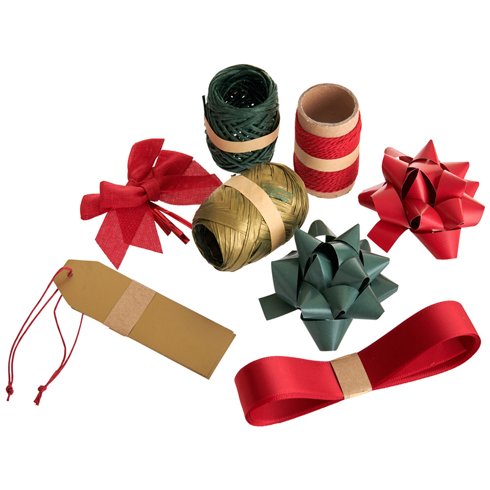 wilko Perennial Gift Wrap Set Image 2