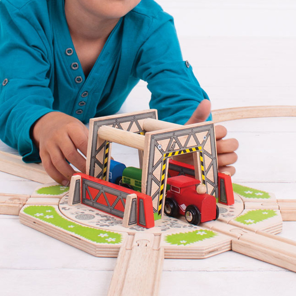 Bigjigs Rail Kids Industrial Turntable Image 2