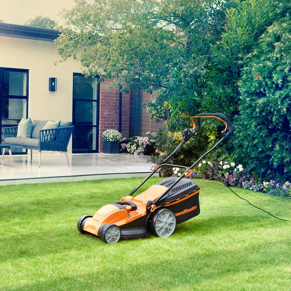 LawnMaster MEB1840M-01 1800W Hand Propelled 40cm Rotary Electric Lawn Mower Image 2
