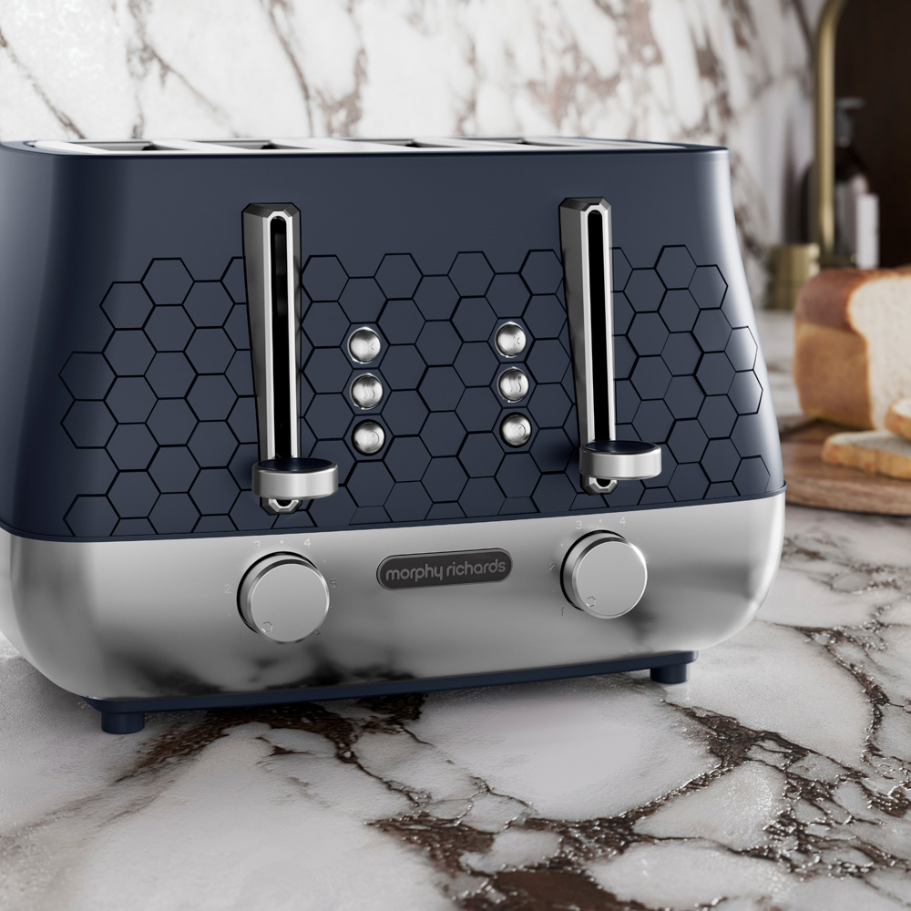 Morphy Richards 243021 Cassini Black 4 Slice Toaster Image 4