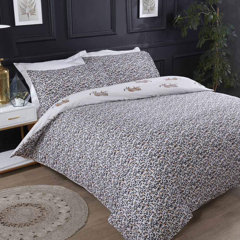 Sleepdown Leopard Motif Duvet Set Cream Double Wilko