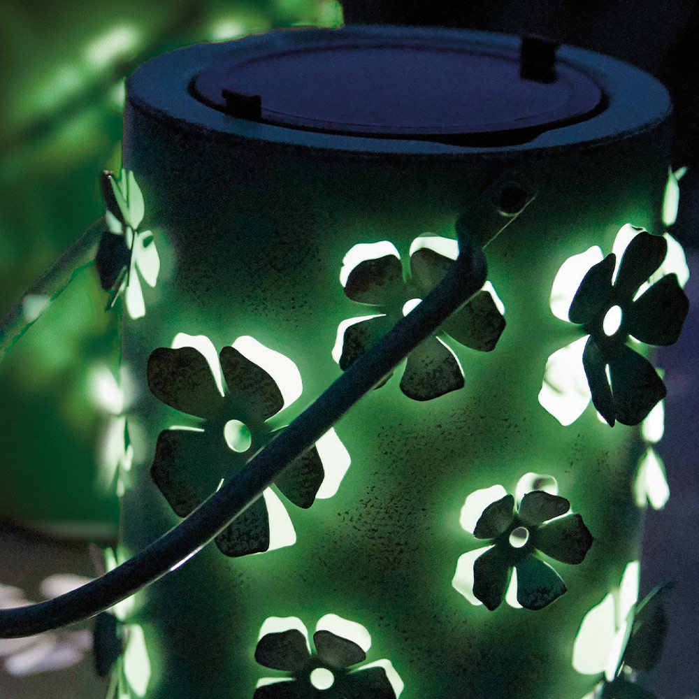 Luxform Global Green LED Garden Solar Daisy Flower Lantern Image 2