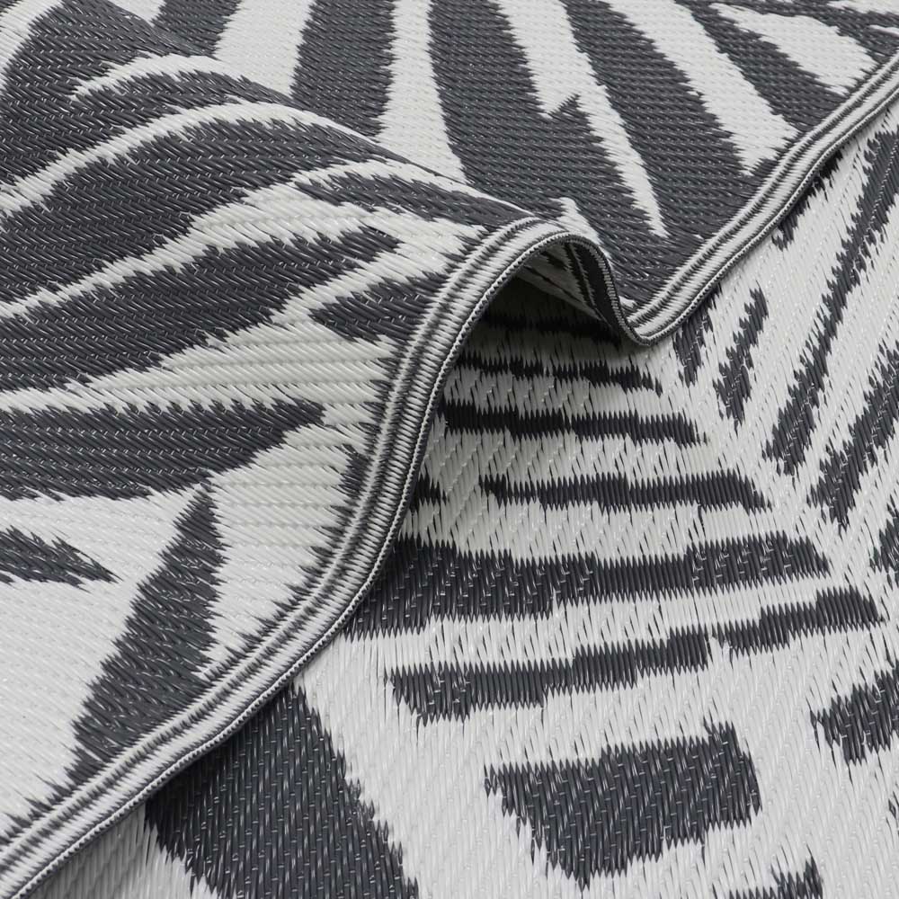 JVL Leaves Outdoor Rug 120 x 170cm Image 4