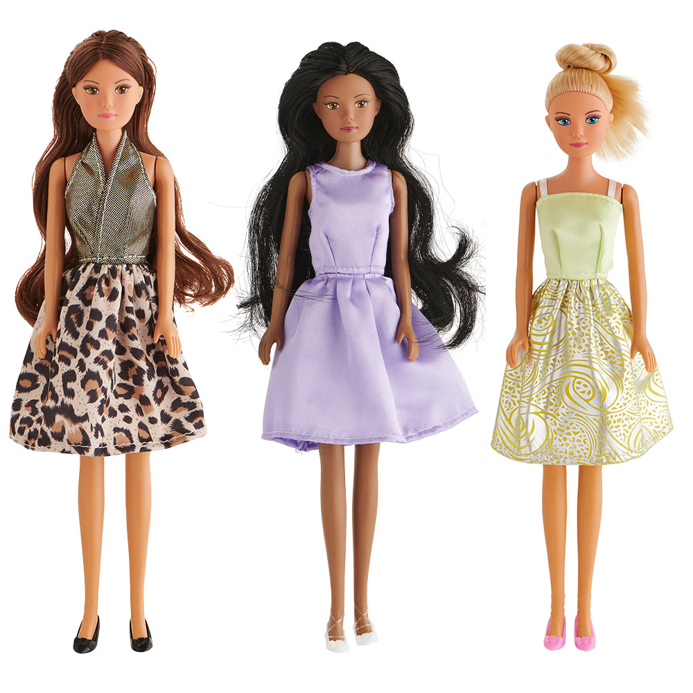 Single Wilko Fashion Doll in Assorted styles Image 1