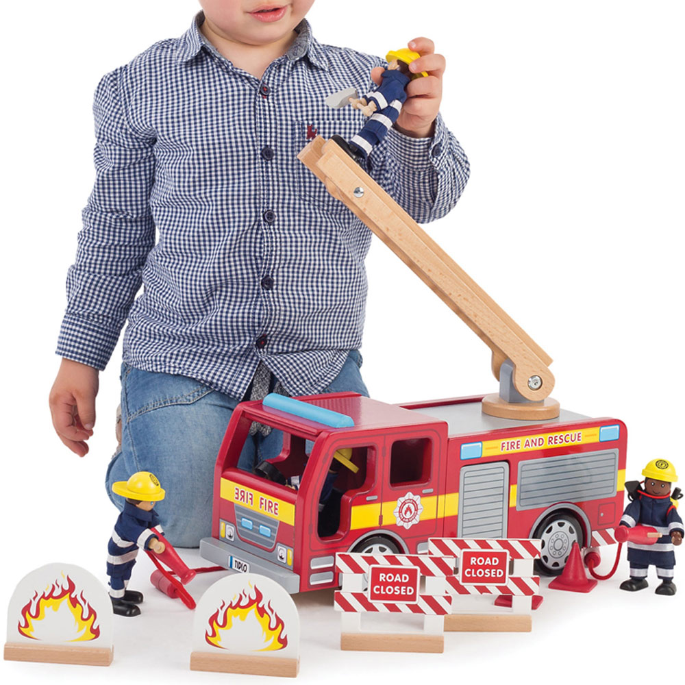 Tidlo Wooden Fire Engine Playset Image 4