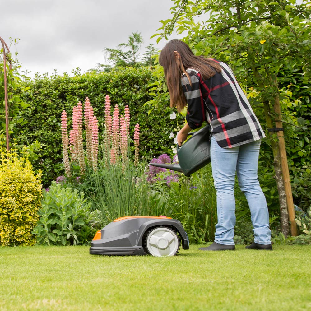 Yard Force Sa650b Robotic Lawnmower Image 8