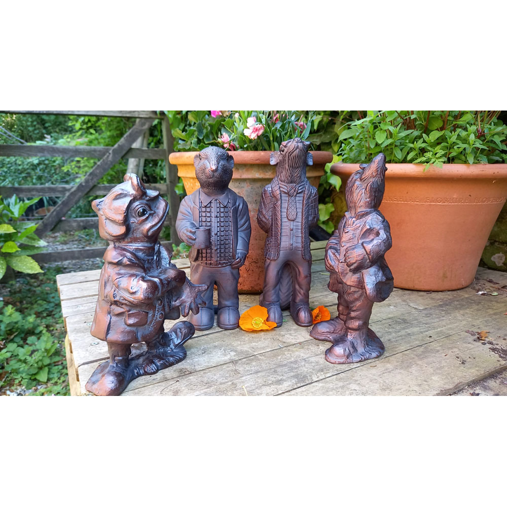 Inspirational Gifting 4 Piece Wind in the Willows Polystone Resin Garden Ornament Set Image 3