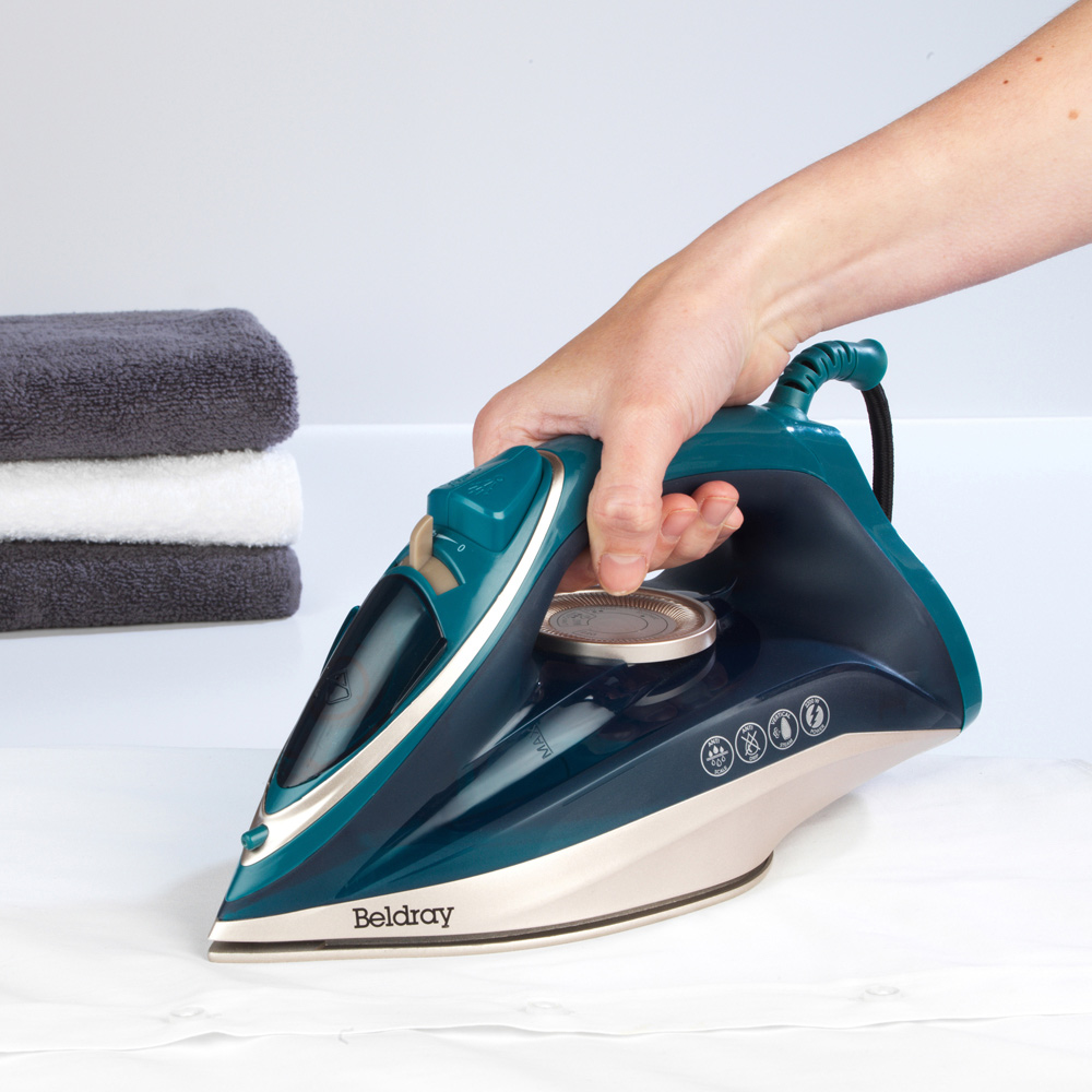 Beldray BEL01480-150 Duo Glide Steam Iron Image 4