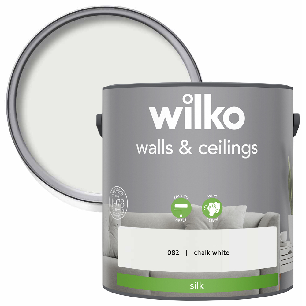 Wilko Walls & Ceilings Chalk White Silk Emulsion Paint 2.5L Image 1
