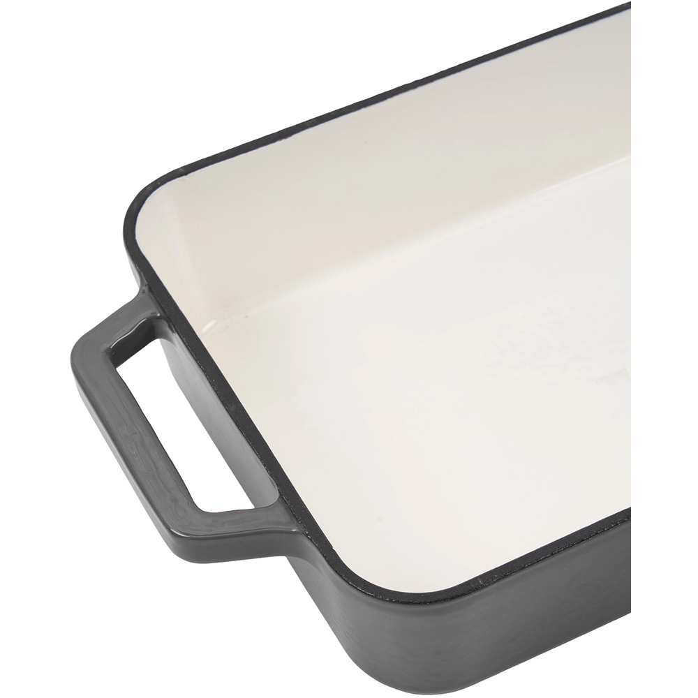 Living and Home 3.2L Grey Enamelled Cast Iron Rectangular Baking Dish Image 3