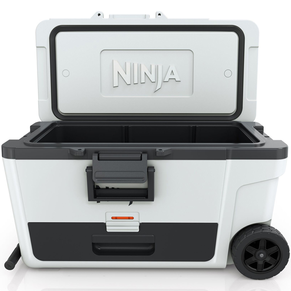 Ninja FrostVault Cloud White Wheeled Cooler with Dry Zone 65QT 61L Image 4