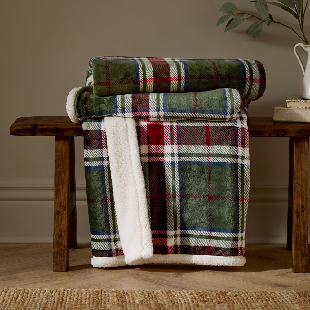 Wylder Nature Braemar Berry and Pine Sherpa Tartan Fleece Reversible Throw 140 x 180cm Image 2