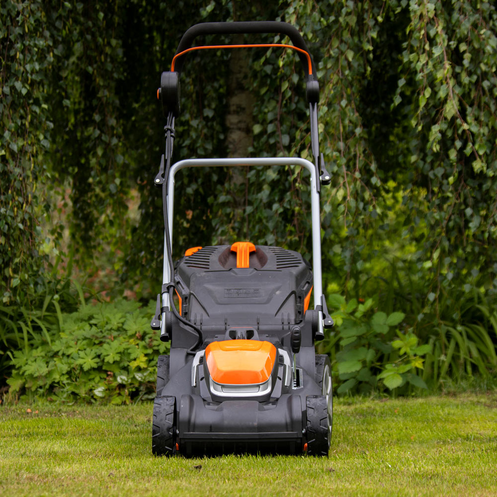 Yard Force LM G37A 40V 37cm Cordless Lawnmower Image 8