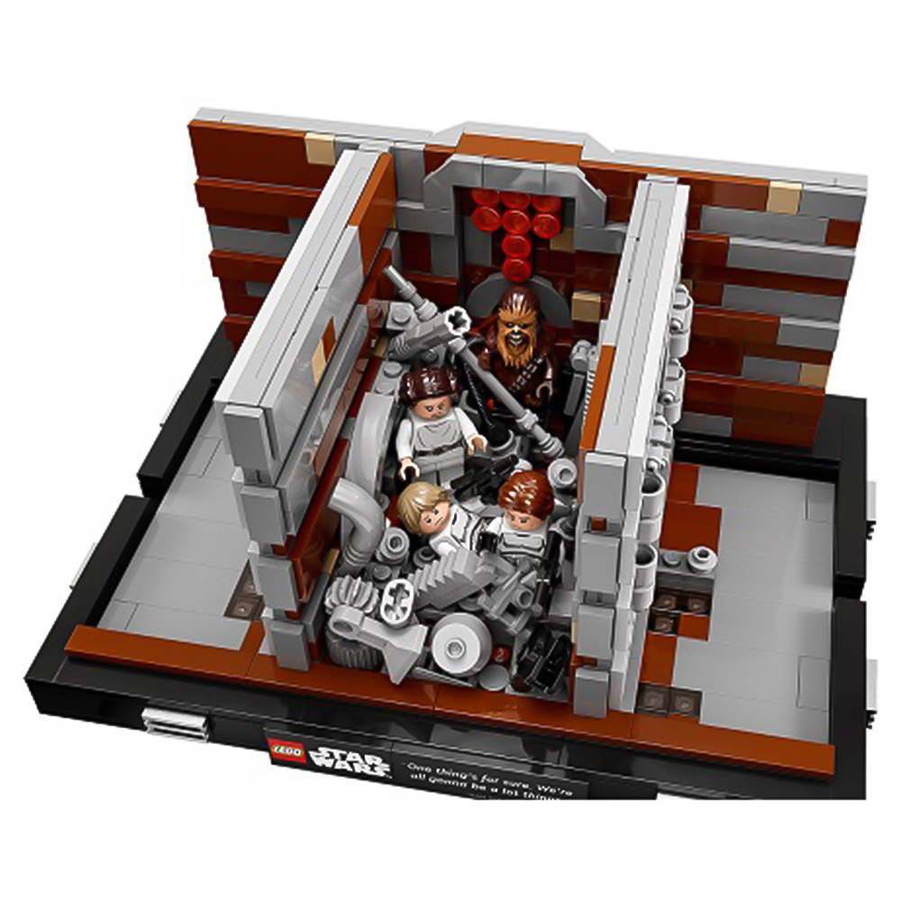 LEGO 75339 Star Wars Death Star Trash Compactor Diorama Image 4