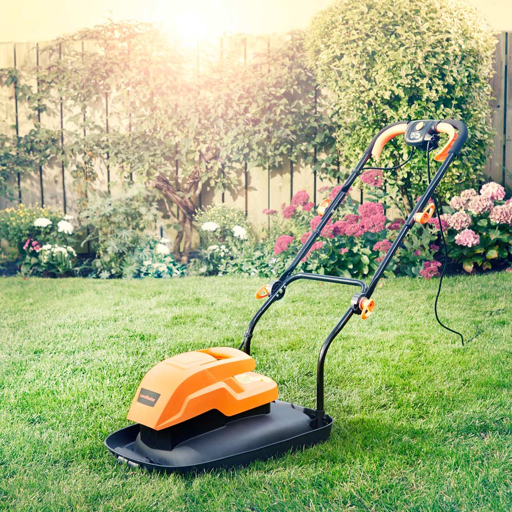 LawnMaster 1500W 33cm Mulching Electric Hover Mower Image 2